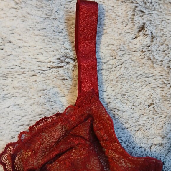 Asos Design Women's Rosie Lace Padded Plunge Underwire Bra Red SZ 40E - Picture 3 of 8